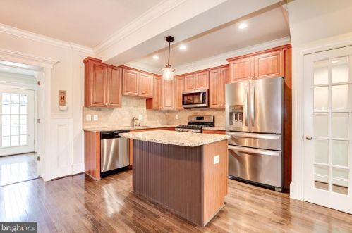 408 Emerson St, Washington DC 20011-6114 exterior