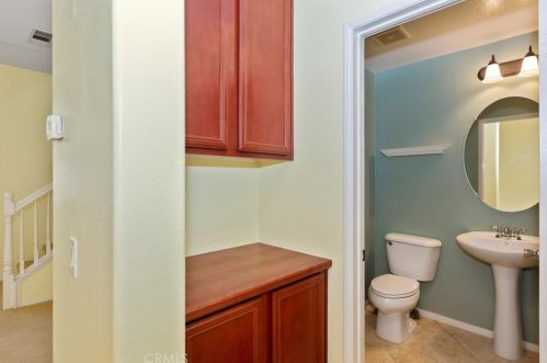 7012 Vining St, Chino CA  91710-8103 exterior