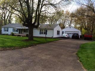 7 Rosewood Dr, Waterbury, CT 06712-1324