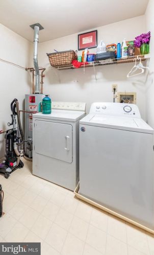 362 Lake Side Dr, Swedesboro NJ  08085-1591 exterior