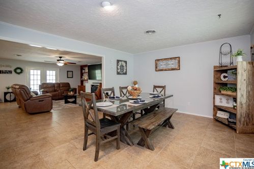 504 Berwick St, Victoria TX 77904-2829 exterior