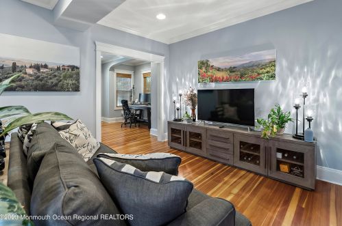 100 Branch Ave, Tinton Falls NJ  07701-2204 exterior