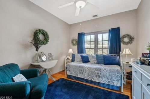 1 Mohawk Xing, Wantage NJ  07461-4539 exterior