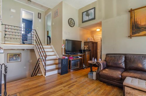 3 Jay Rd, South Setauket NY  11720-2727 exterior