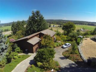 652 Sandra Lee Ct, Olympia, WA 98513-9641