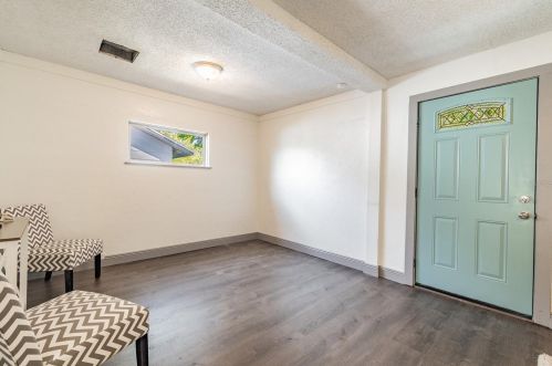 5457 72nd Ave, Pinellas Park FL  33781-4218 exterior