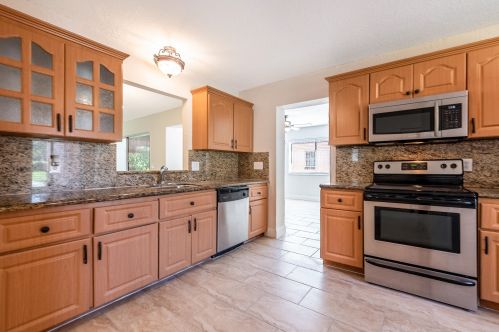 14504 Bonaire Blvd, Delray Beach, FL 33446-1703