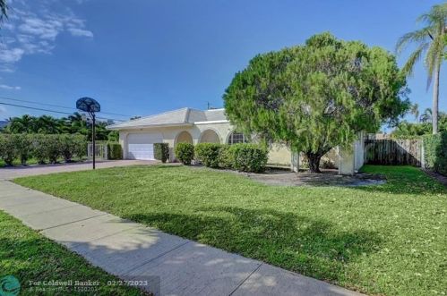 301 3rd St, Boca Raton, FL 33432-4017