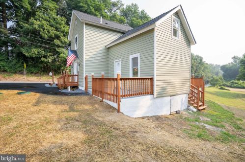 1575 Brackenville Rd, Hockessin DE  19707-9739 exterior