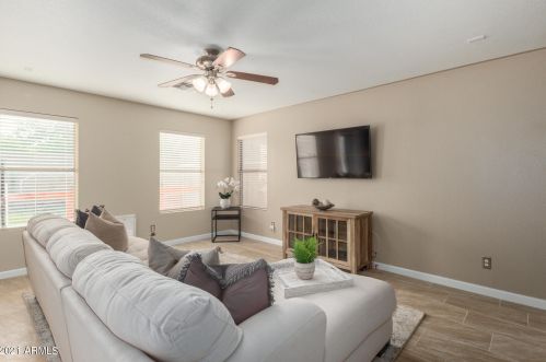 17066 Rimrock St, Sun City, AZ 85388-1532