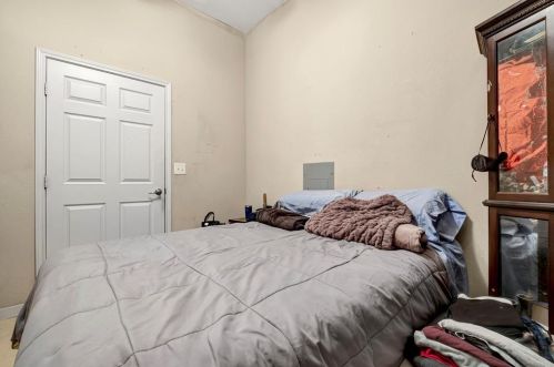 4210 Church St, Galveston TX  77550-1118 exterior