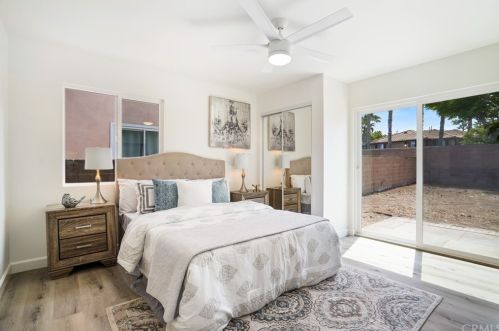 2860 Cleveland Dr, Oxnard CA 93036-1203 exterior