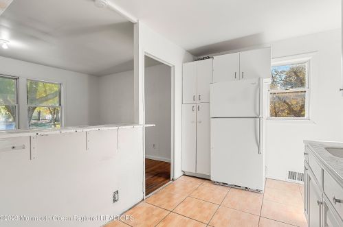 1320 Stark St, Lakewood NJ  08701-6063 exterior