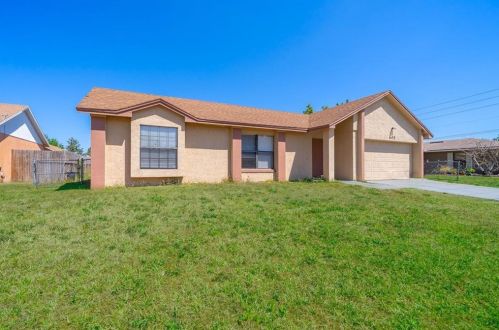 605 Madrid Dr, Kissimmee, FL 34758-3342