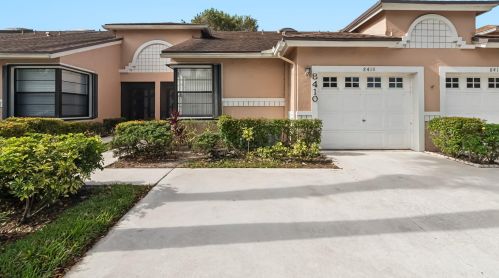 8410 Springlake Dr, Boca Raton, FL 33496-4903