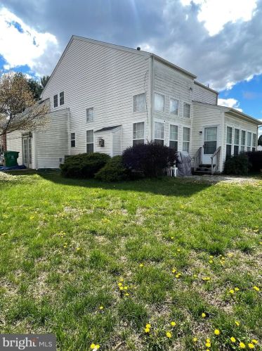 15 Houston St, Dover, DE 19901-5271