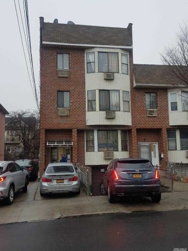 85-32 168th St, Jamaica, NY 11432-1323