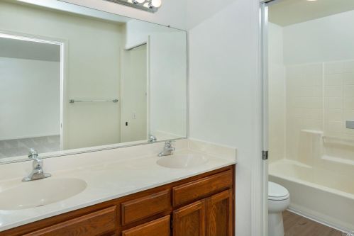 952 Edwards Ave, Santa Rosa CA  95401-4262 exterior