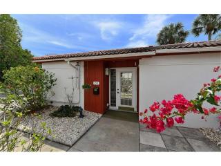155 Vista Hermosa Cir, Sarasota, FL 34242-2504