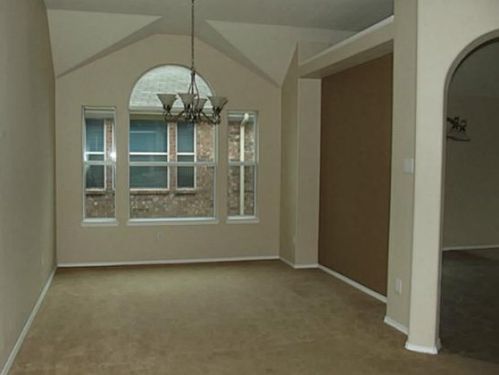 420 Fairbrook Ln, Fort Worth, TX 76140-6567