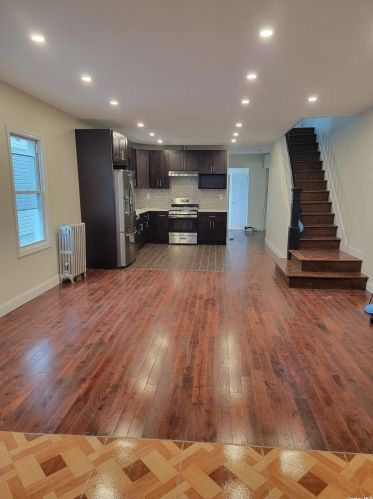 216-18 118th Ave, Jamaica, NY 11411-2031