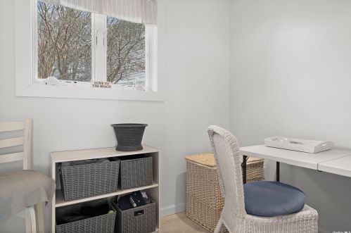 11 Argyle Dr, Northport NY  11768-1002 exterior