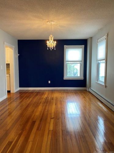 58 Grove St, Windsor Locks CT  06096-1828 exterior