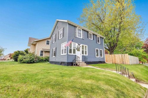 2603 Sheridan Pl, Manitowoc WI  54220-3751 exterior