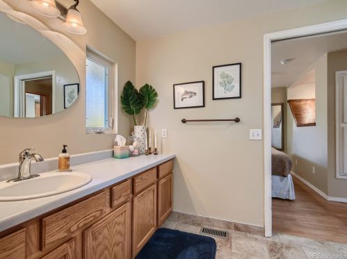 3076 Pearl St, Englewood CO 80113-2709 exterior