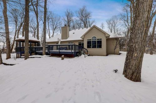 1947 Southwood Trl, West Bend WI  53090-8971 exterior