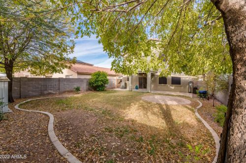 16875 Central St, Sun City, AZ 85388-1518