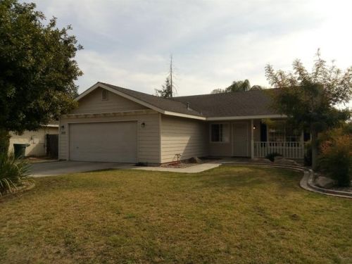209 Loyola Ave, Visalia, CA 93277-6532