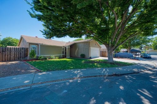 3220 Perryville Ct, Modesto, CA 95354-2159