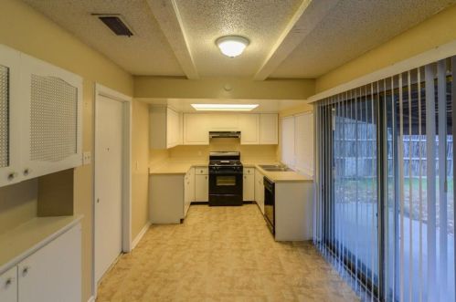 115 Price Dr, Lewisville TX  75067-4520 exterior