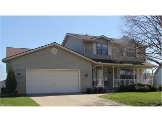 1235 Meadowview Ln, Vermilion, OH 44001-1032