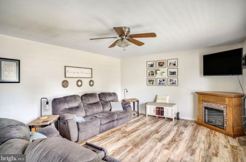 199 Wintergreen Dr, Richmond National Battlefiel VA  22835-7519 exterior
