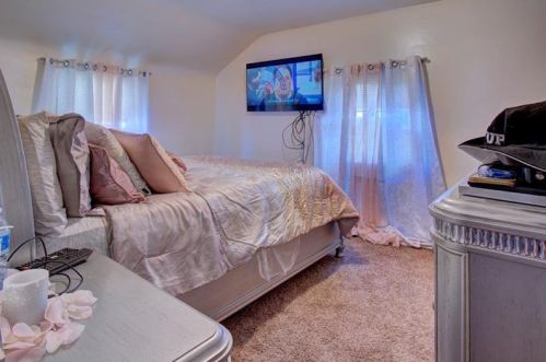 5406 Verona Rd, Verona PA  15147-3042 exterior