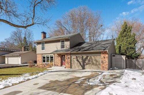 3445 Urbandale Ln, Minneapolis, MN 55447-1083