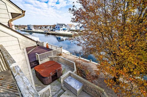 74 Moorage Ave, Berkeley Township NJ 08721-1836 exterior