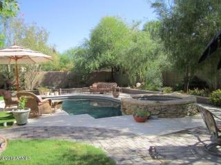 35317 27th Ln, Phoenix, AZ 85086-6660