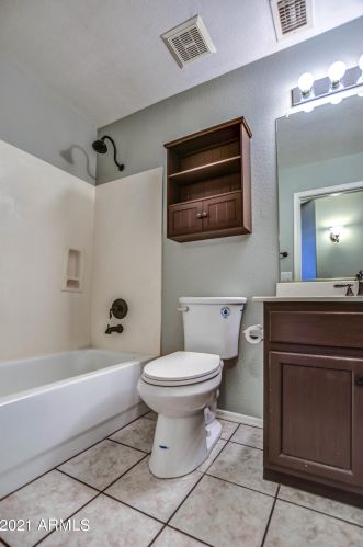 1088 Sierra St, Gilbert AZ  85296-3832 exterior