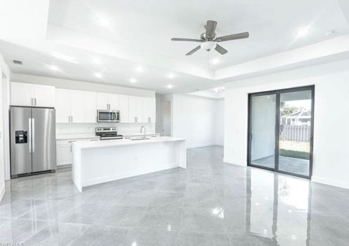 4125 19th Pl, Cape Coral FL  33904-8037 exterior
