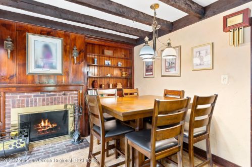 25 Schanck St, East Freehold NJ  07728-1844 exterior