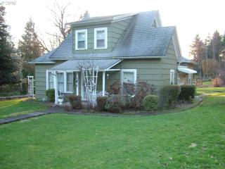 1803 32nd St, Washougal, WA 98671-9719
