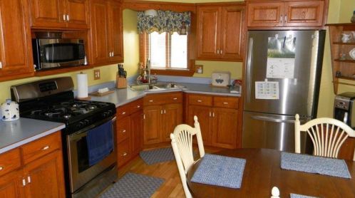 9201 Hulda Dr, Sturtevant, WI 53177-2711
