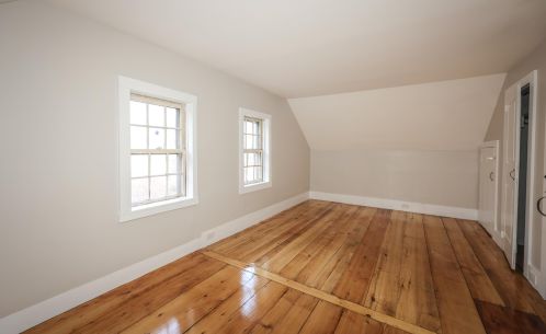 328 2nd Nh Tpke, Hillsboro NH  03244-4614 exterior