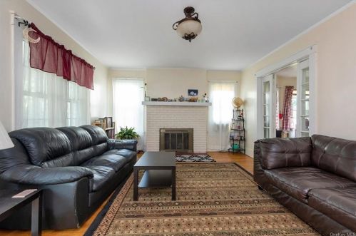17 Hamilton Ave, Mount Vernon, NY 10552-1911