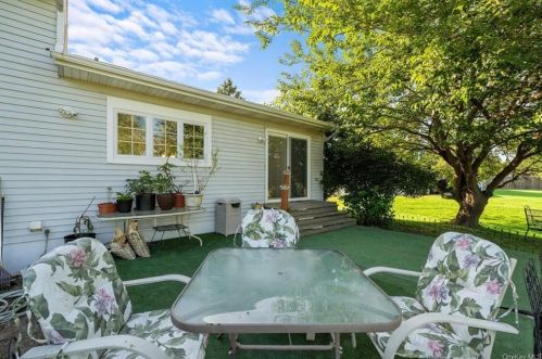 7 Winchester Way, Washingtonville NY  10992-1741 exterior