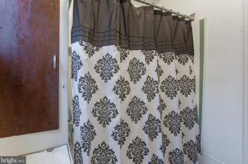 1815 Dudley St, Philadelphia PA 19145-2923 exterior