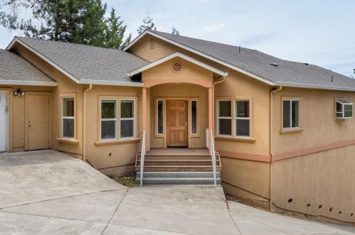 12785 Greenbrook Loop, Lake Wildwood, CA 95946-9609